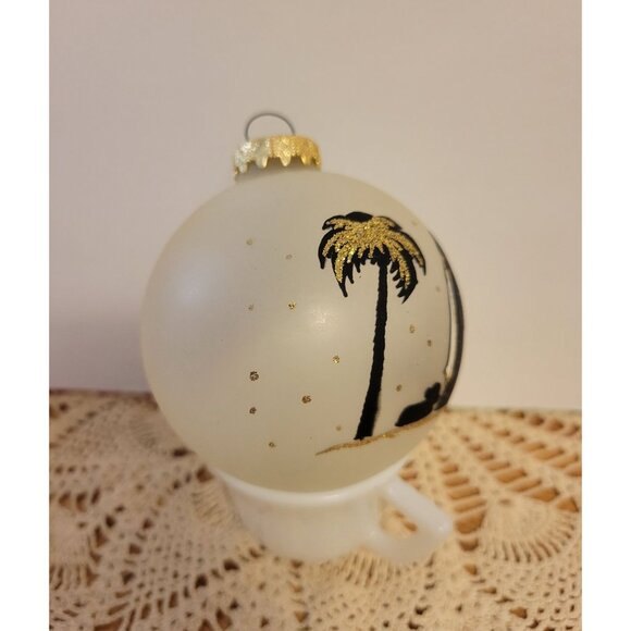 Bronner's Hungary Nativity Scene Glass Bulb Ornament Glitter Sparkle Round Bulb - Picture 4 of 8